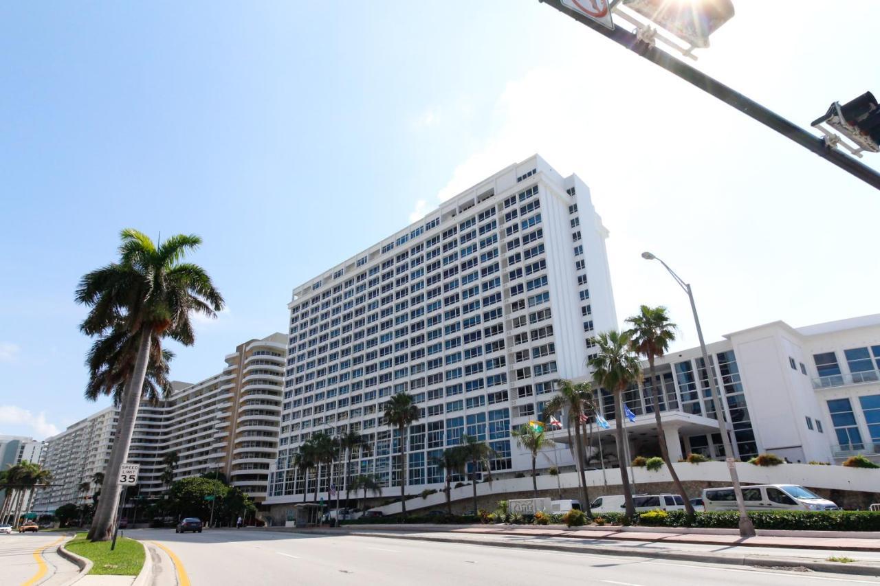 Castle Beach: Rumba Suite Miami Beach Exterior photo