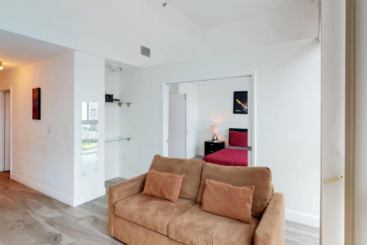 Castle Beach: Rumba Suite Miami Beach Exterior photo